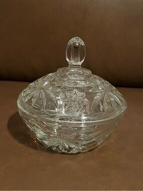 Vtg Anxhor Hocking Prescut Ckear Glass Candy Dish